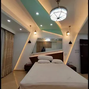 https://the-69-hotel-restaurant.hotels-in-dhaka.com