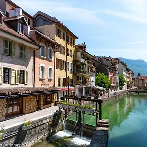 https://le-vasse-appartement-2-chambres-avec-terrasse-zone-pietonne.hotels-rhonealpes.com